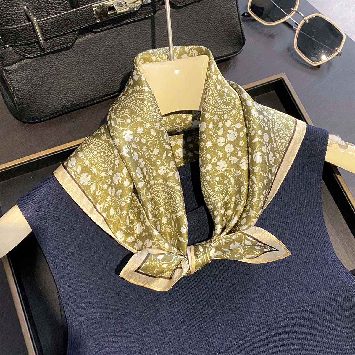 Luxury 100% Pure Silk Square S - Luxury Bags And Accessories 리뷰 및 가격