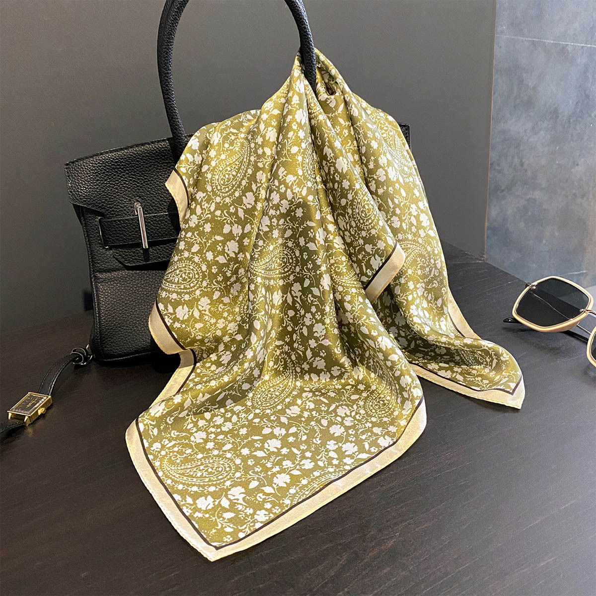 Luxury 100% Pure Silk Square S - Luxury Bags And Accessories 리뷰 및 가격