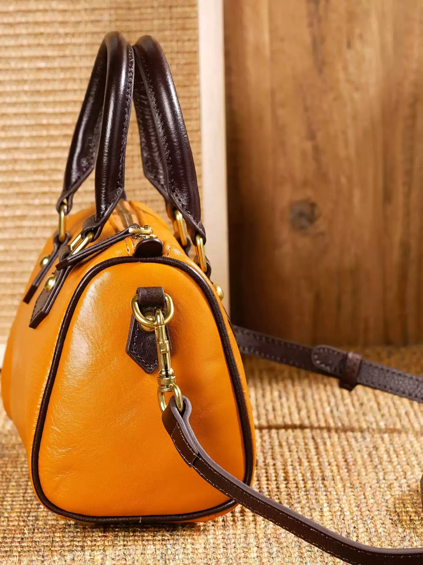 Classic Boston Shoulder Bags F - Luxury Bags Affordable 리뷰 및 가격