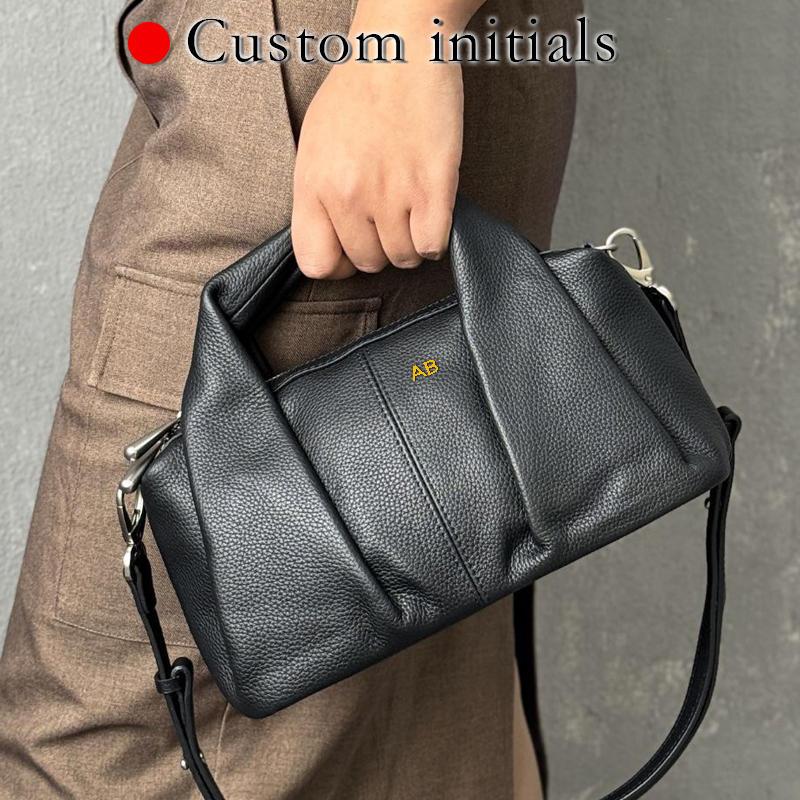 Custom Initials Leather Pillow - Luxury Bags Japan 리뷰 및 가격