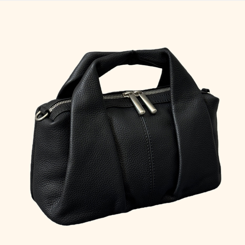 Custom Initials Leather Pillow - Luxury Bags Japan 리뷰 및 가격
